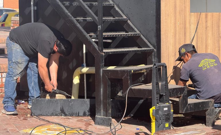  Alcaldía de Soacha retira casetas comerciales y recupera el corazón de la ciudad